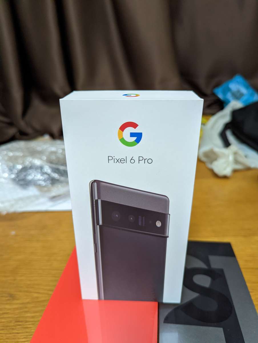 Google Pixel 6 Pro 5G 128G - (Refurbished) - Stormy Black + Box and Extras