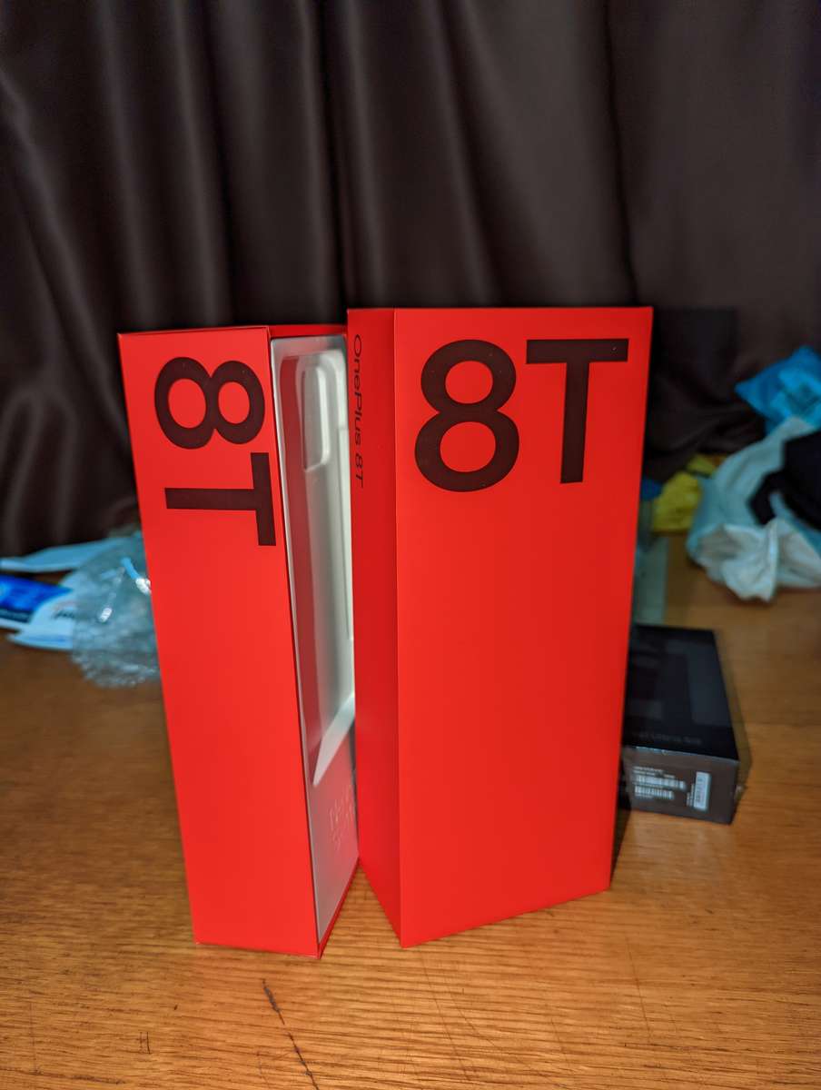 OnePlus 8T 12+256GB Global version 5G - Lunar Silver + Box and extras