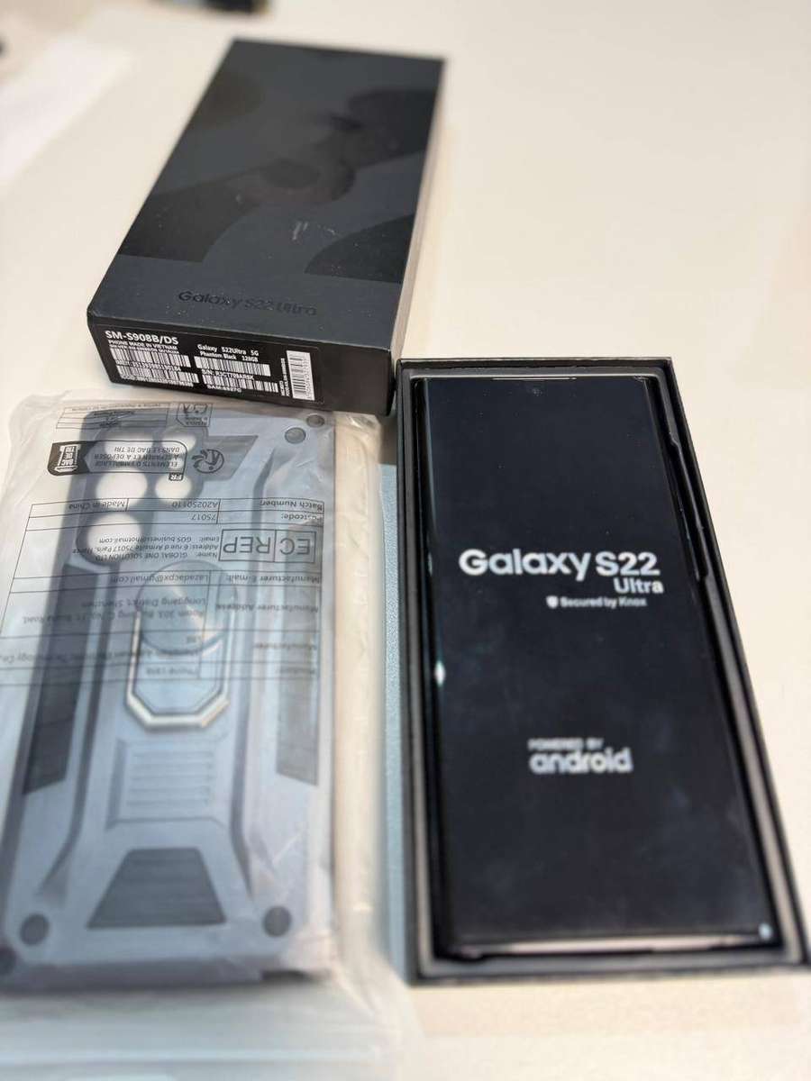 Samsung Galaxy S22 Ultra 128GB  Dual SIM  (Refurbished) + FREE Case + Box & Extras