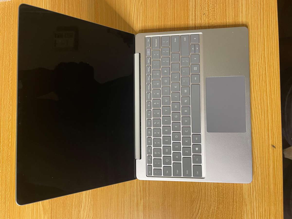 Microsoft Surface Laptop Go - i5 - 1035G1 CPU - 8 GB - RAM - 256 GB SSD