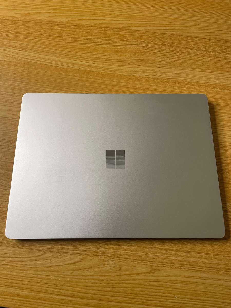 Microsoft Surface Laptop Go - i5 - 1035G1 CPU - 8 GB - RAM - 256 GB SSD