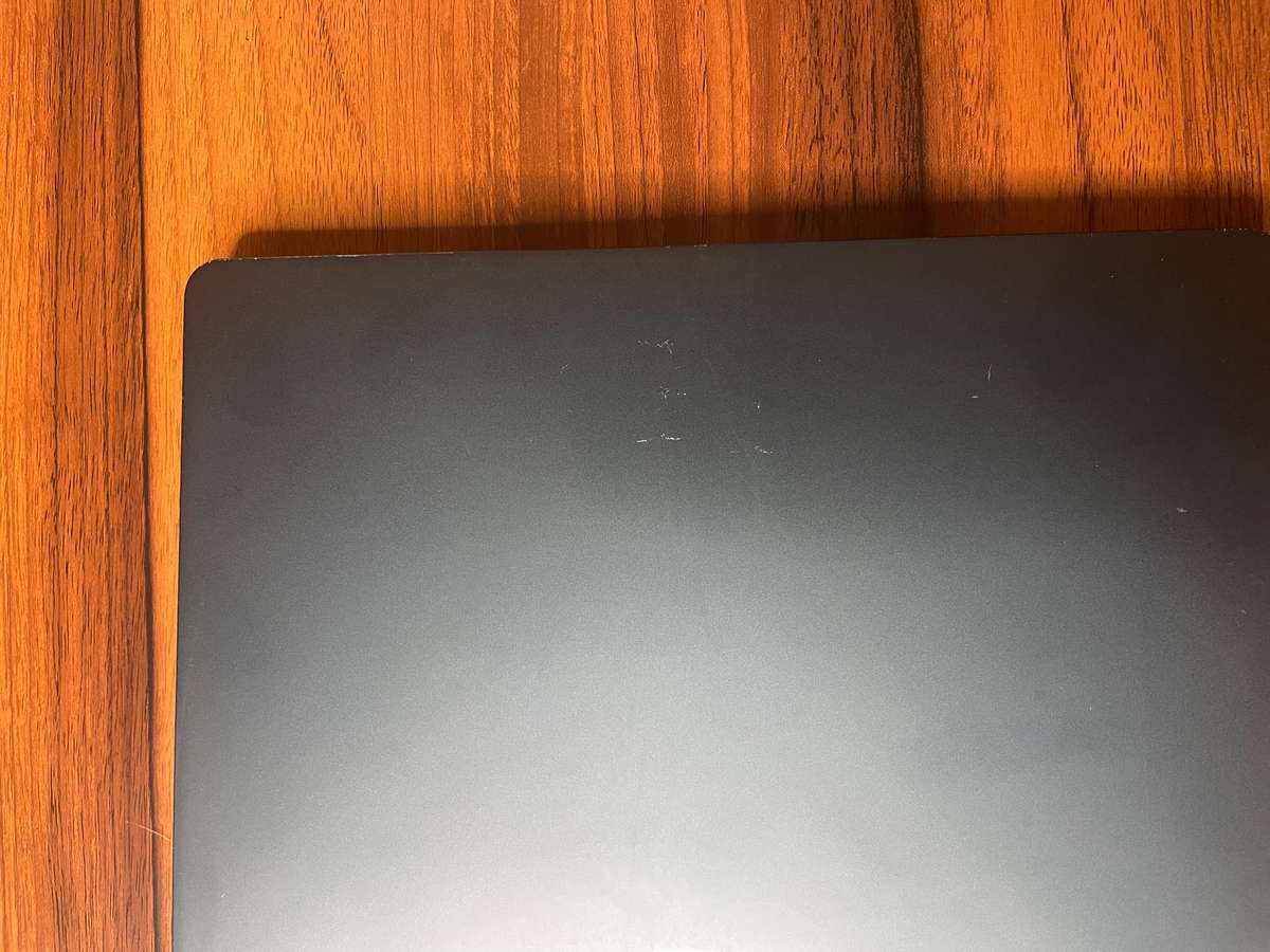 Microsoft Surface Laptop 2 i5-8250U-8GB RAM-256GB Cobalt Blue