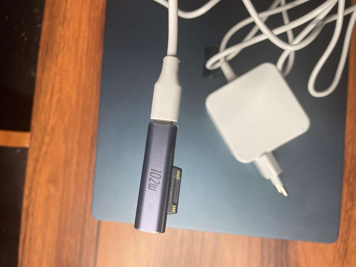 Microsoft Surface Laptop 2 i5-8250U-8GB RAM-256GB Cobalt Blue