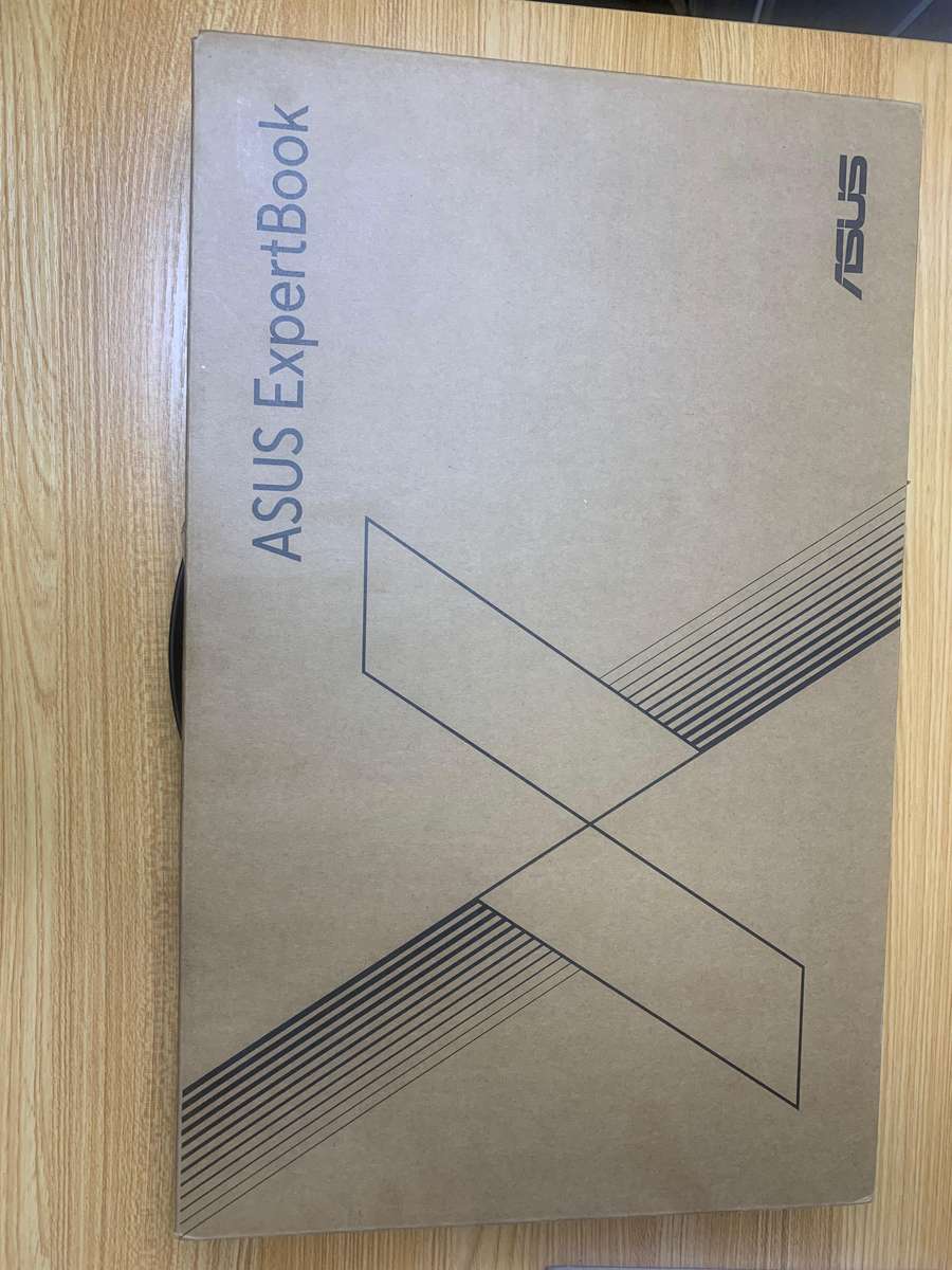 ASUS Expertbook B1502 - i5 12th Gen - 8GB RAM - 512 SSD - Brand New Open Box