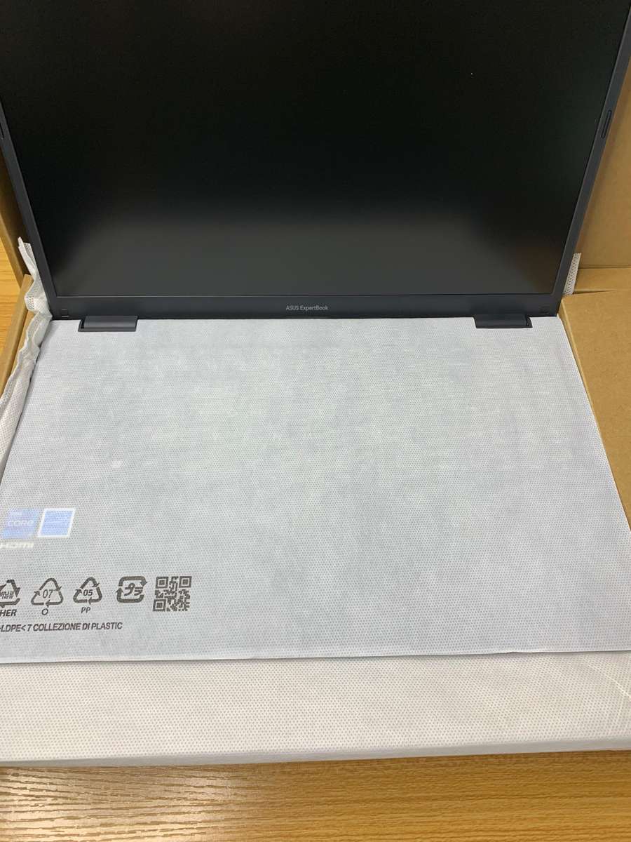 ASUS Expertbook B1502 - i5 12th Gen - 8GB RAM - 512 SSD - Brand New Open Box