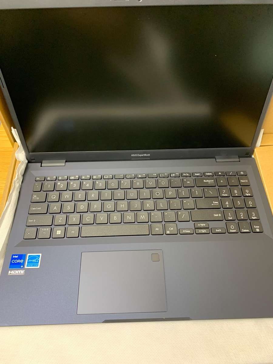 ASUS Expertbook B1502 - i5 12th Gen - 8GB RAM - 512 SSD - Brand New Open Box