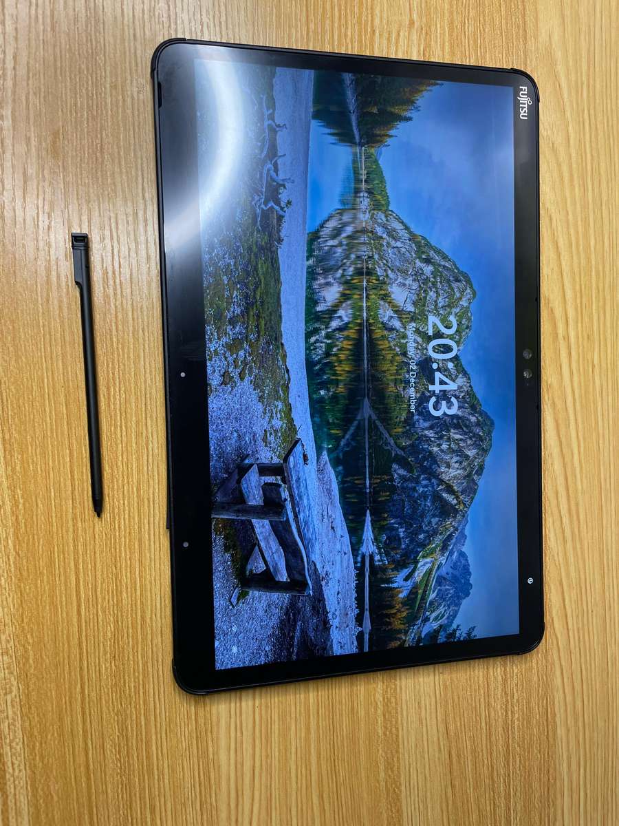 Fujitsu Stylistic Q7312 (12-in-1)- i5, 12th Gen - 16 GB RAM - 256 GB SSD