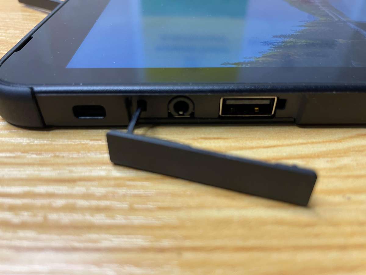 Fujitsu Stylistic Q7312 (12-in-1)- i5, 12th Gen - 16 GB RAM - 256 GB SSD