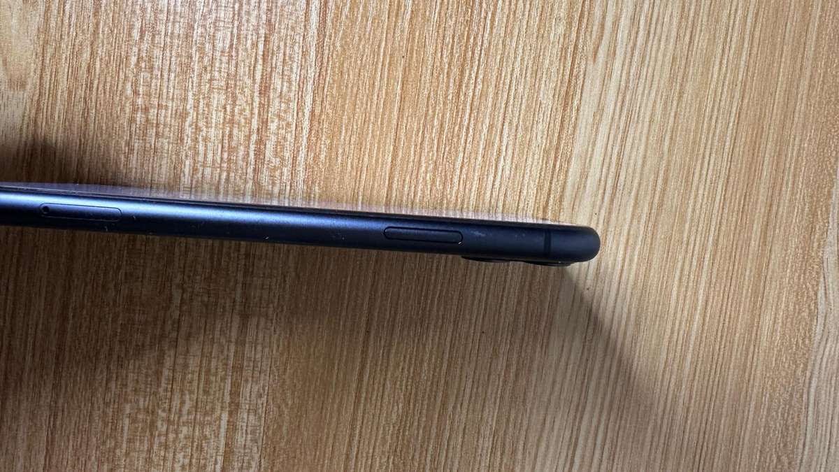 Apple iPhone 11 - 64 GB - Black