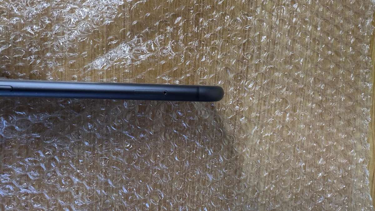 Apple iPhone 11 - 64 GB - Black