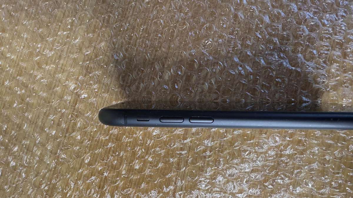 Apple iPhone 11 - 64 GB - Black