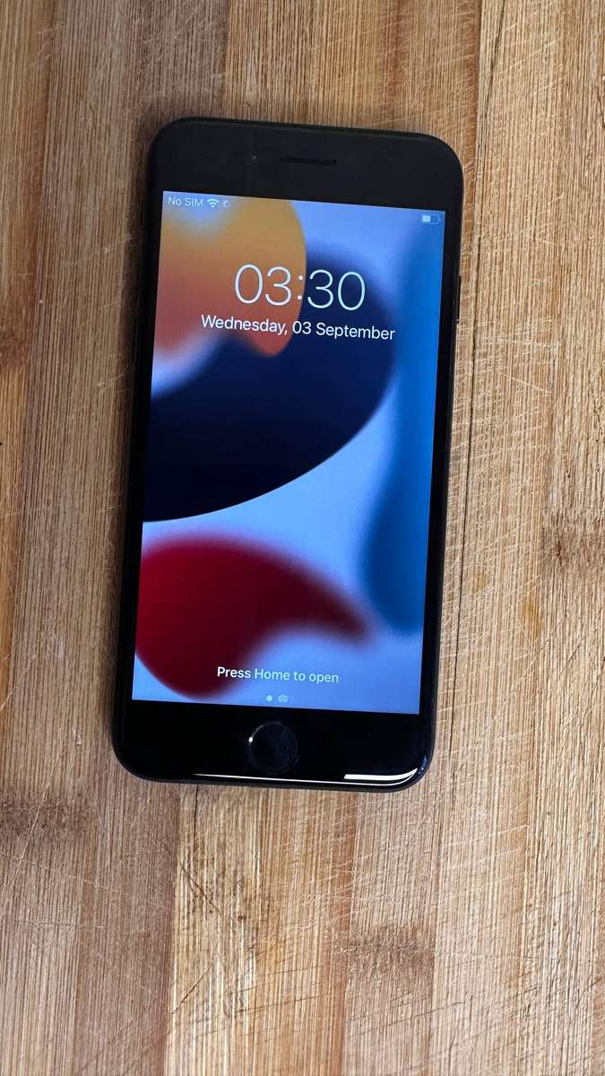 Apple iPhone 7 - 32 GB - Black