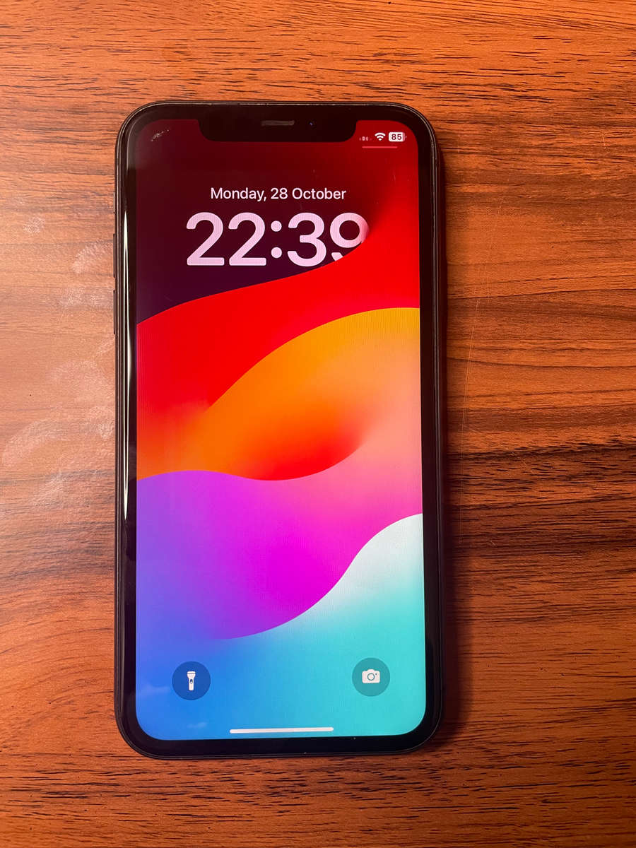 Apple iPhone 11 - 64 GB - Black