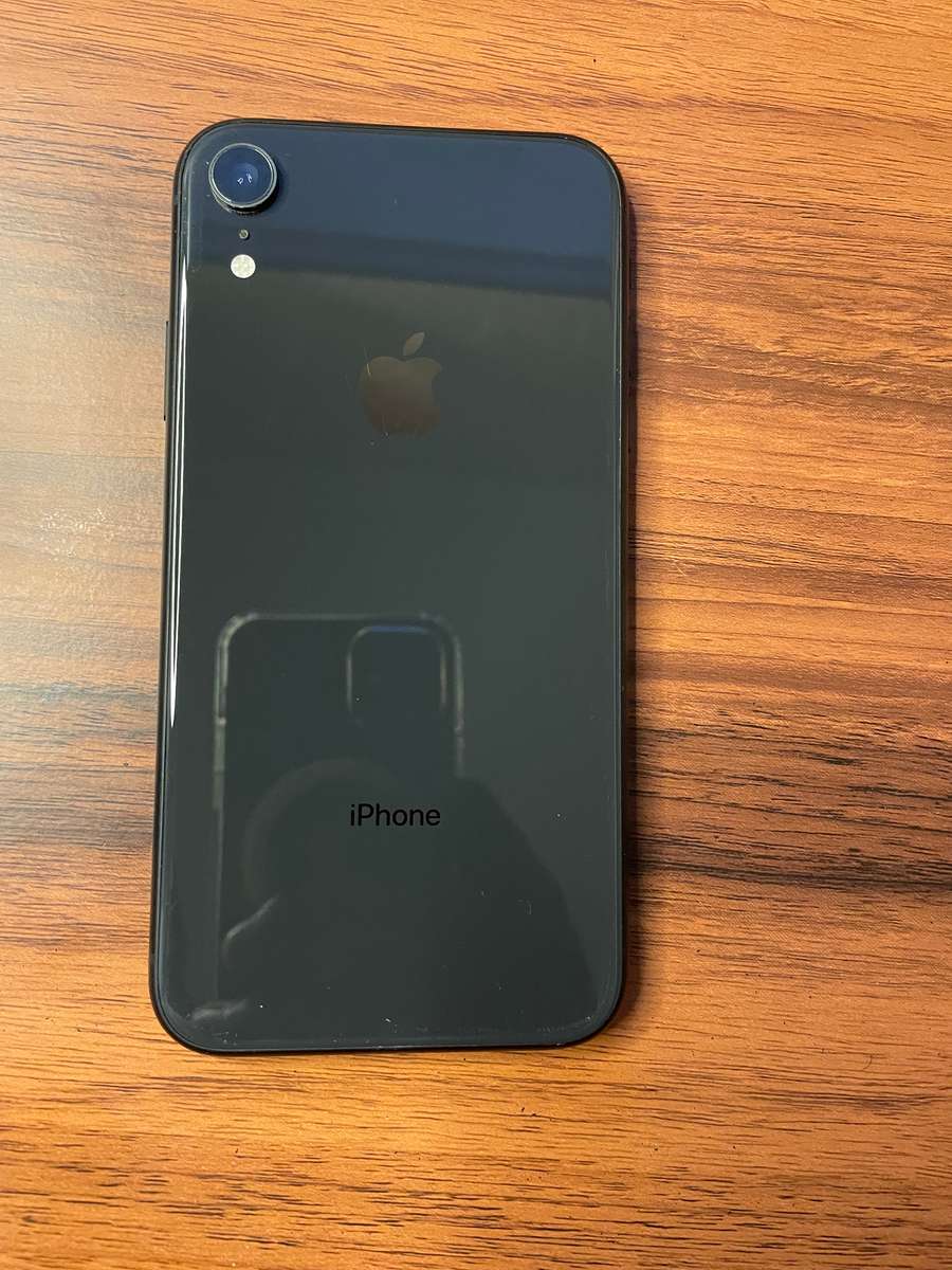 Apple iPhone XR - 64 GB - Black
