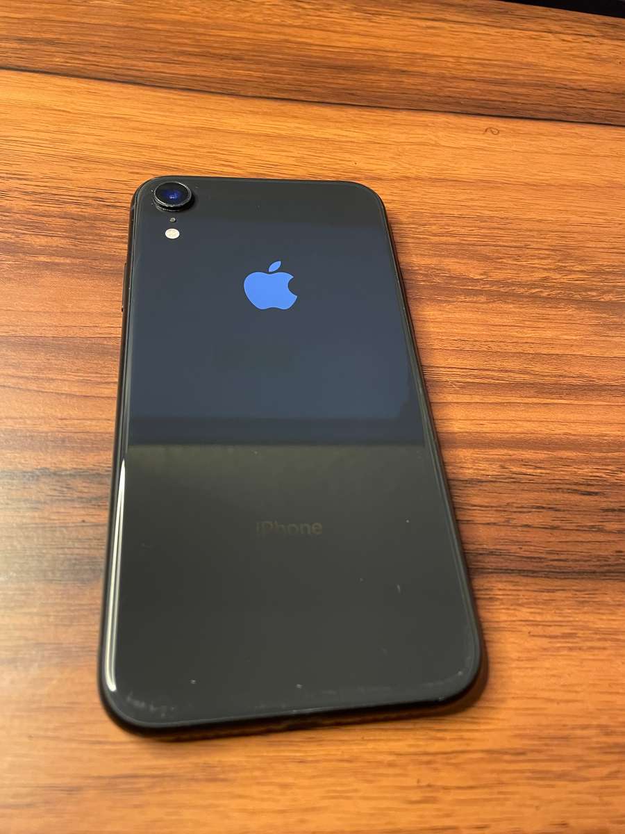 Apple iPhone XR - 64 GB - Black