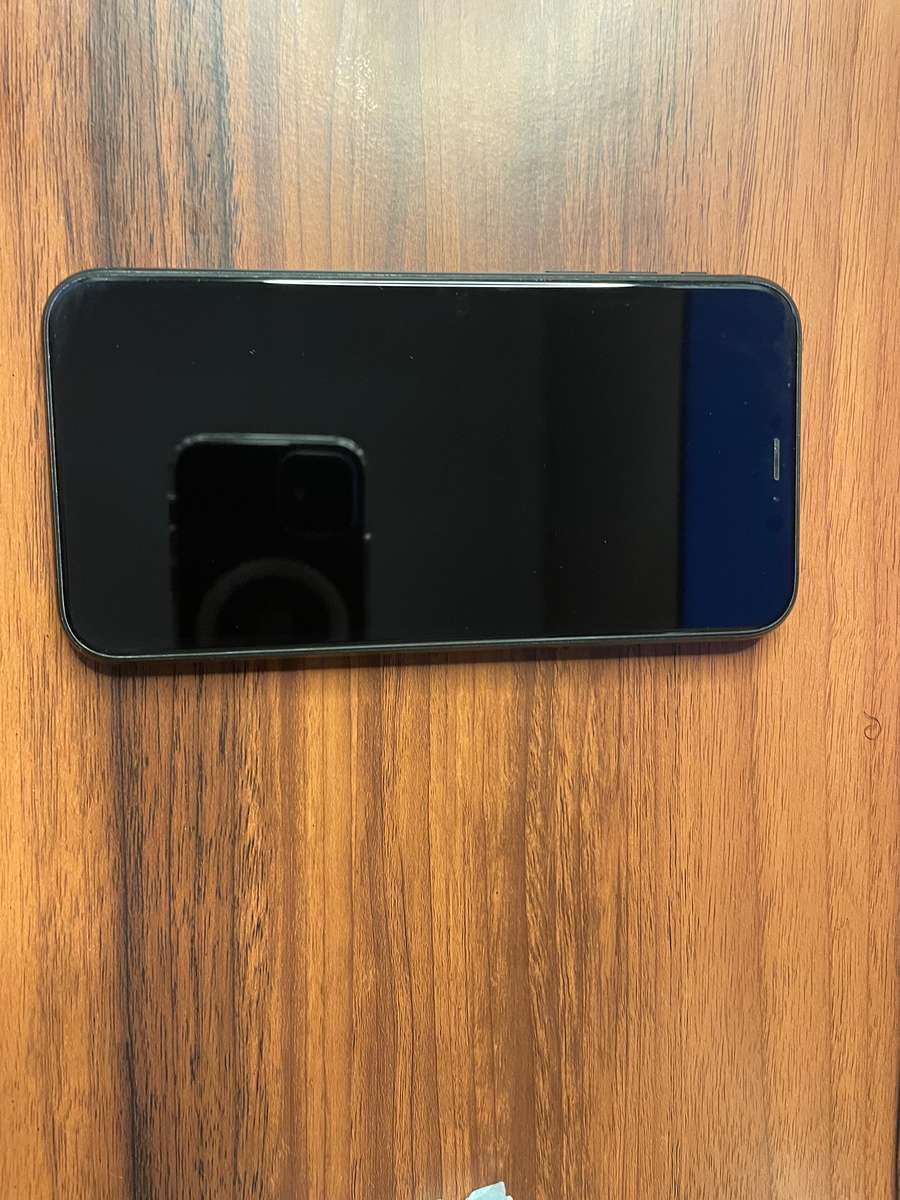 Apple iPhone XR - 64 GB - Black