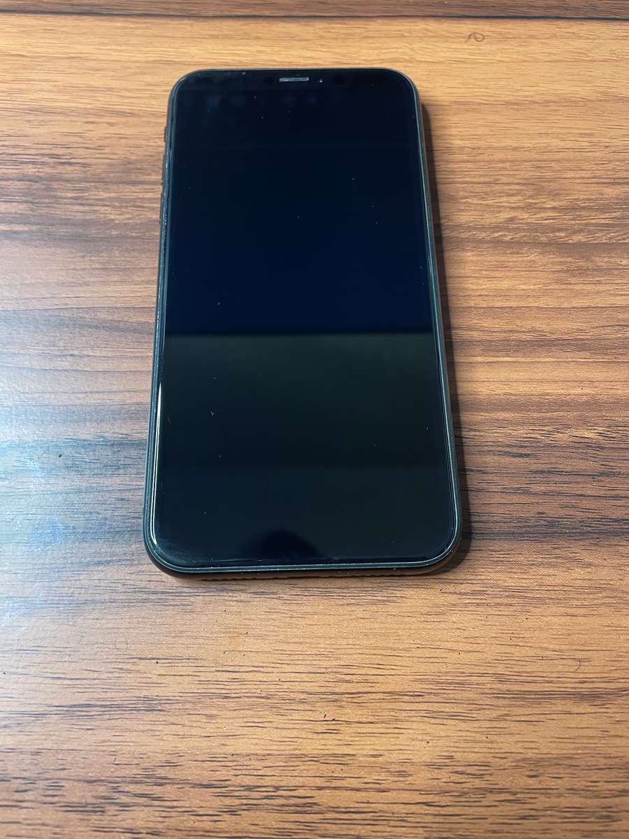 Apple iPhone XR - 64 GB - Black