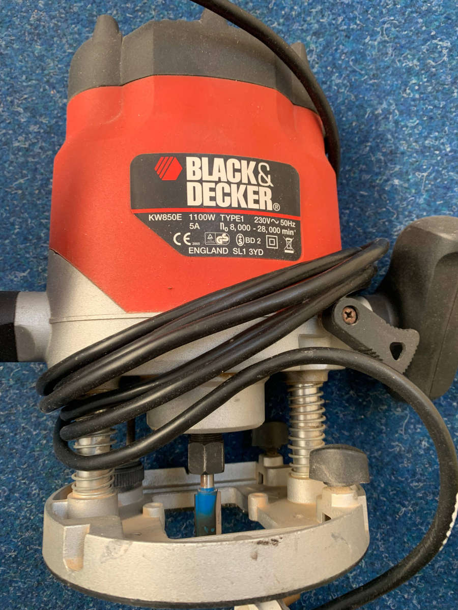 BLACK_&_DECKER 1100W ROUTER (KW850E)