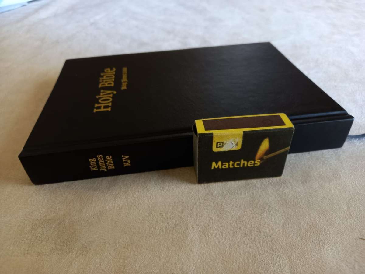 Holy Bible: King James Version KJV (hard cover)