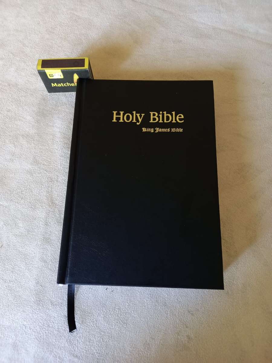 Holy Bible: King James Version KJV (hard cover)