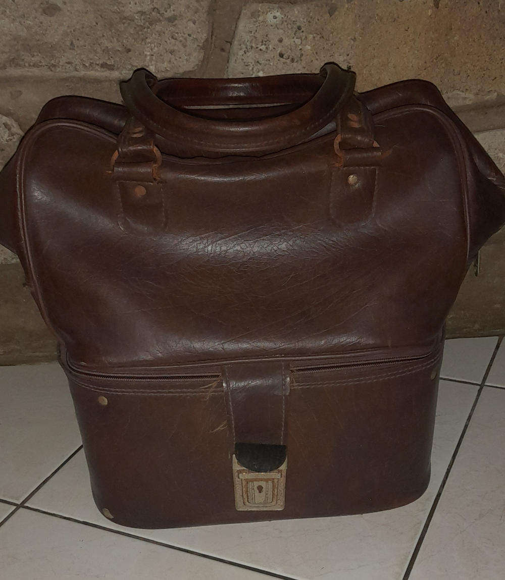 Henselite Super-Grip Size 5 Bowls in Bag