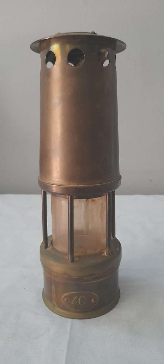 Vintage Miners Lamp No.40 (for display)