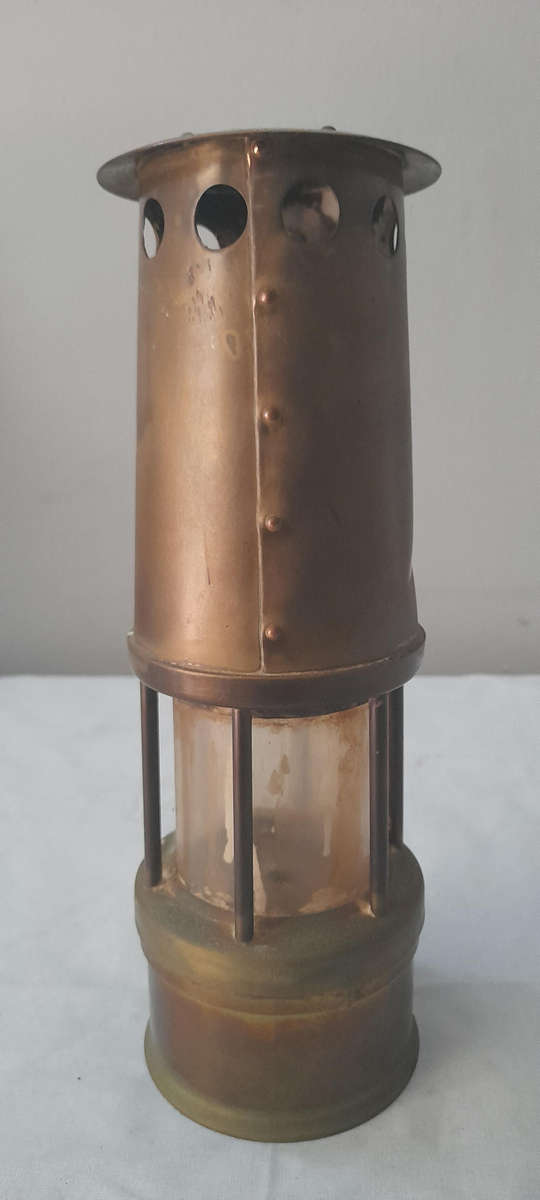 Vintage Miners Lamp No.40 (for display)