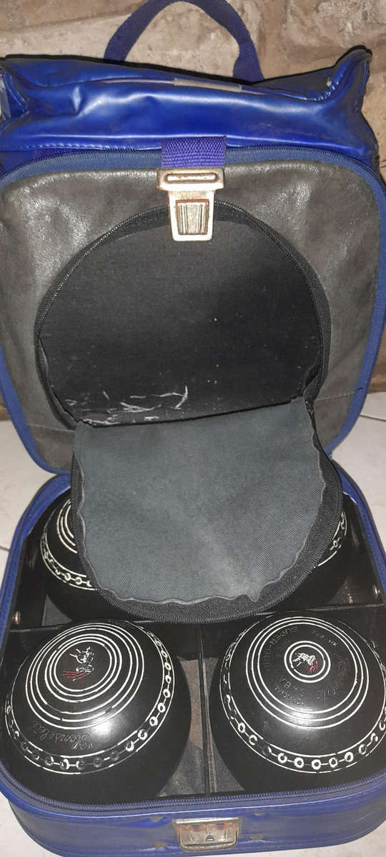 Henselite Super-Grip Size 4 Bowls in Bag