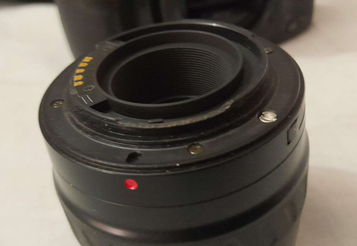 Minolta Dynax 300si 35mm SLR Film Camera