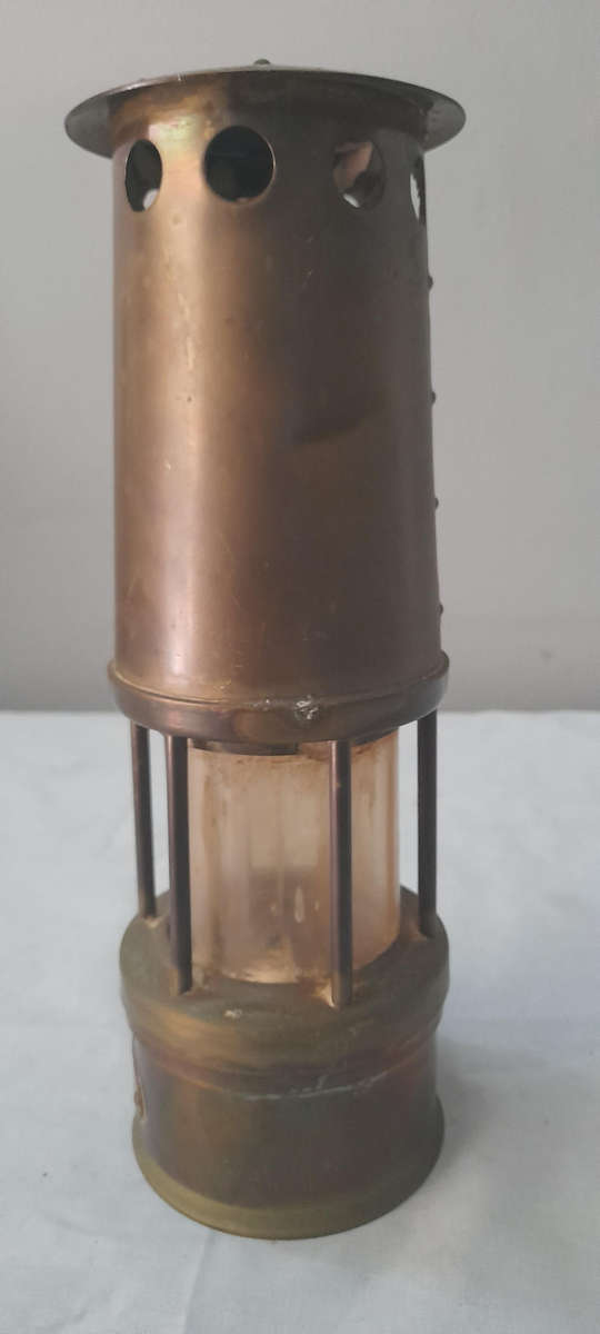 Vintage Miners Lamp No.40 (for display)