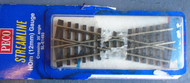 PECO HOm 12mm SCALE - 20 DEGREE ANGLE COSSING - CARDED