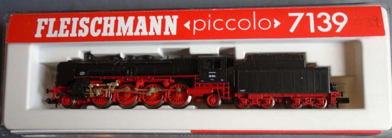 FLEISCHMANN 7139 N SCALE - DB BR 39 2-8-2 STEAM LOCO AND TENDER WITH DCC, BOXED