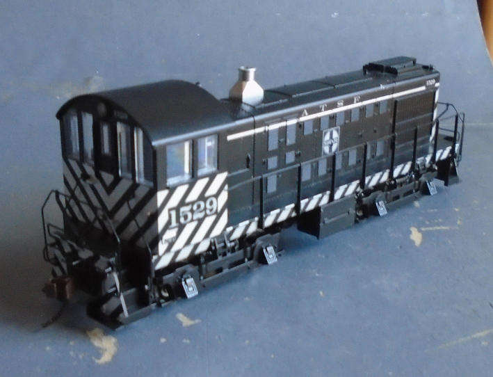 BACHMANN HO SCALE - SANTA FE S4 DIESEL LOCO, BOXED, DCC & SOUND