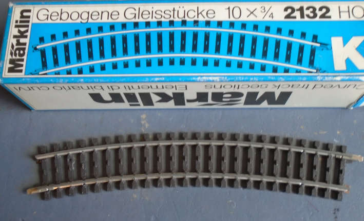 MARKLIN HO SCALE - 2132 K TRACK 10 X 3/4 CURVED TRACK, BOXED