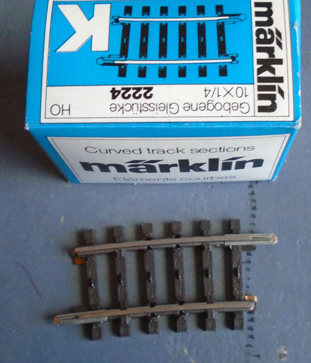 MARKLIN HO SCALE - 2224 K TRACK 10 CURVED TRACK, BOXED