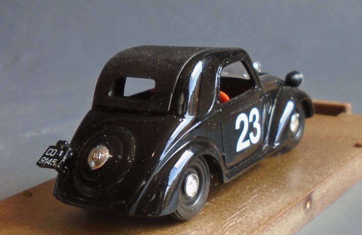 BRUMM 1/43 SCALE - FIAT 500 TOPOLIONO, BOXED