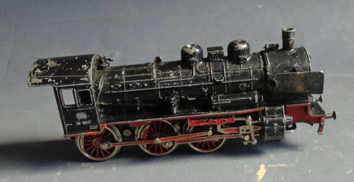 MARKLIN  HO SCALE - BR 38 STEAM LOCO AS SPARES