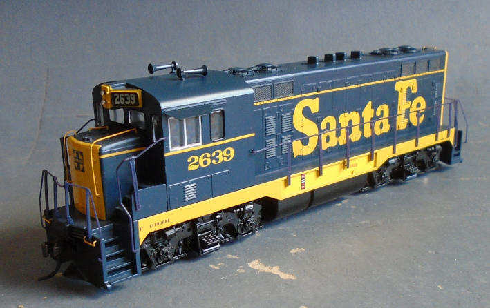 ATHEARN HO SCALE - SANTA FE CF7 DIESEL LOCO, BOXED, DCC READY R950.00