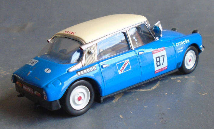 ATLAS 1/43 SCALE - CITROEN DS 21, BOXED