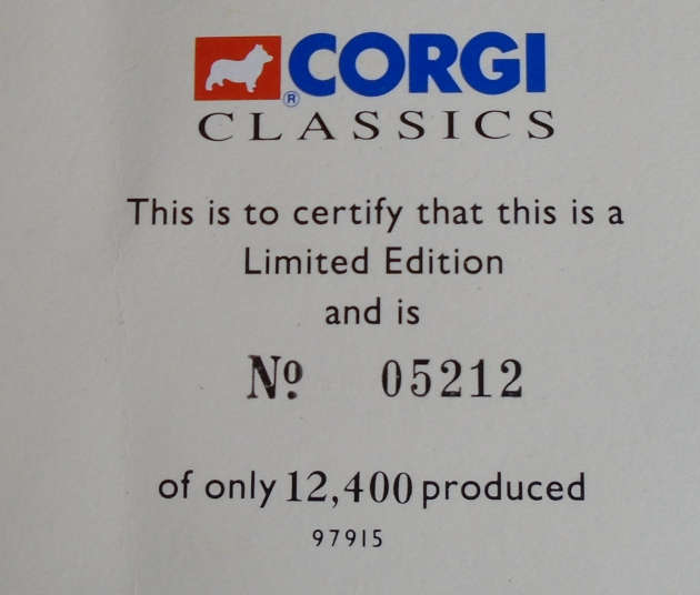 CORGI 1/50 SCALE - SCAMMEL HIGHWAYMAN WITH 2 TRAILERS CHIPPERFIELDS - BOXED