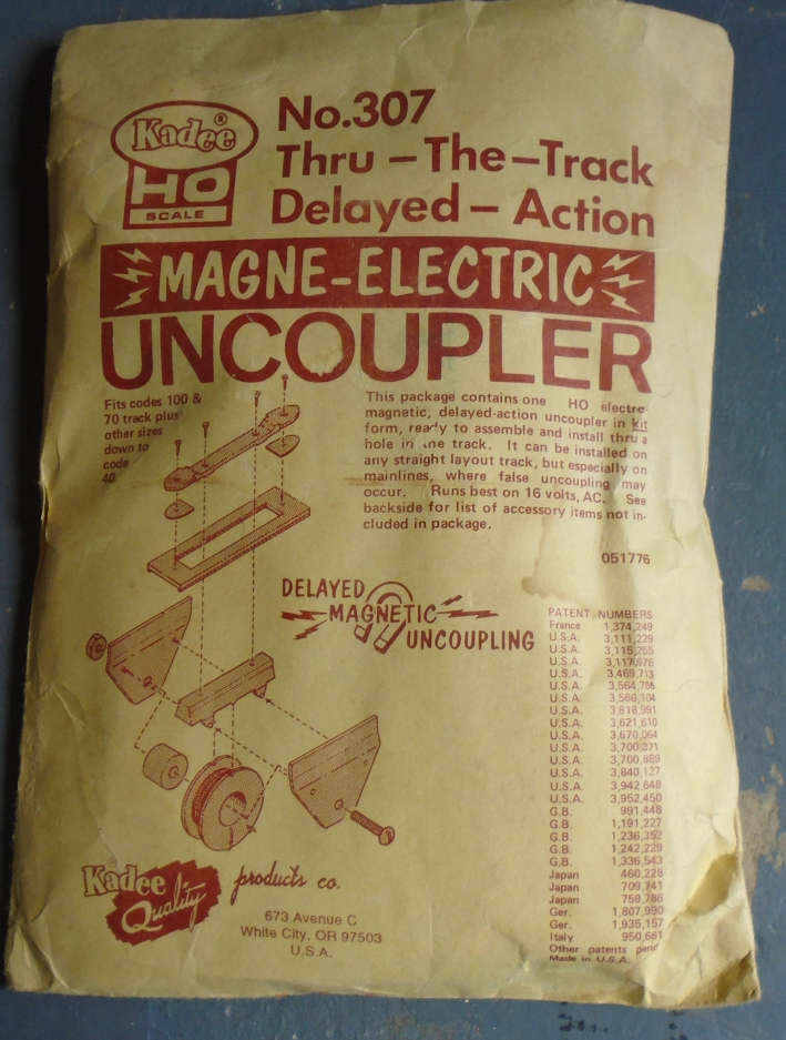 KADEE HO SCALE - 307 MAGNE-ELECTRIC UNCOUPLER, IN PKT