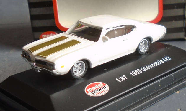 MODEL POWER HO SCALE - 1969 OLDSMOBILE 442, BOXED