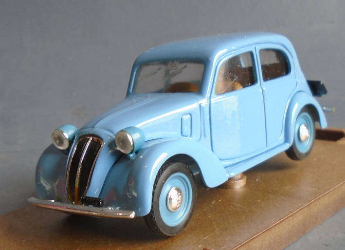 BRUMM 1/43 SCALE - FIAT 508 1100 SEDAN, BOXED