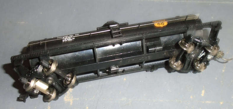 BACHMANN HO SCALE - PHILLIPS 66 OIL TANK WAGON