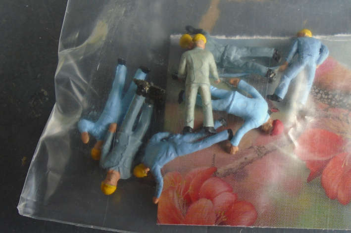 PREISER HO SCALE -RAILWAY LABOURERS