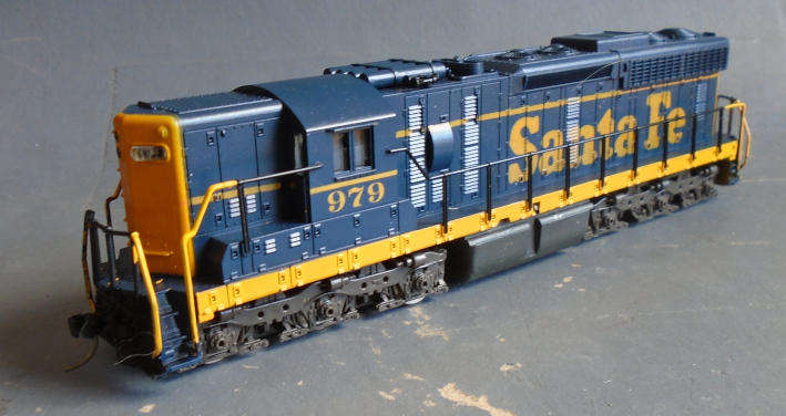 ATLAS HO SCALE - SANTA FE SD24 DIESEL LOCO, BOXED
