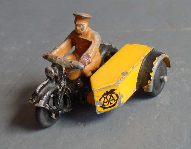 DINKY - AA MOTORCYCLE WITH SIDECAR