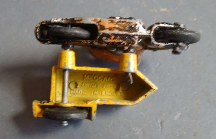 DINKY - AA MOTORCYCLE WITH SIDECAR