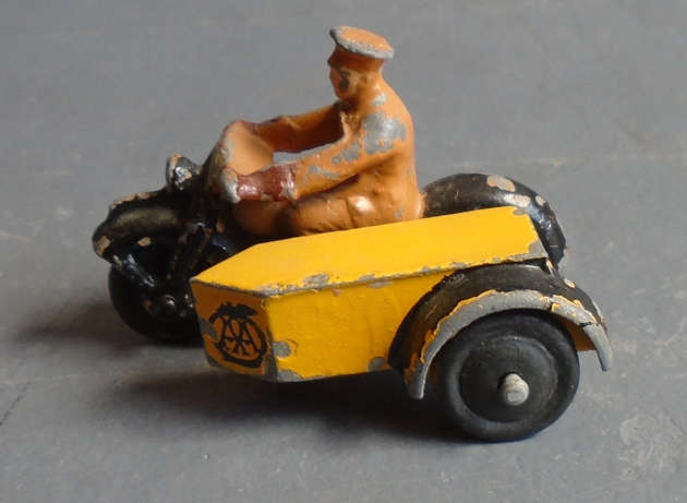DINKY - AA MOTORCYCLE WITH SIDECAR