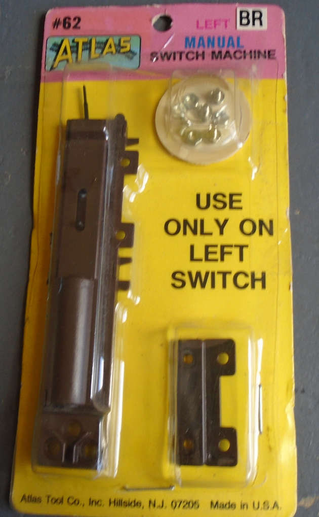 ATHEARN HO SCALE - LEFT HAND MANUAL SWITCH MACHINE, CARDED